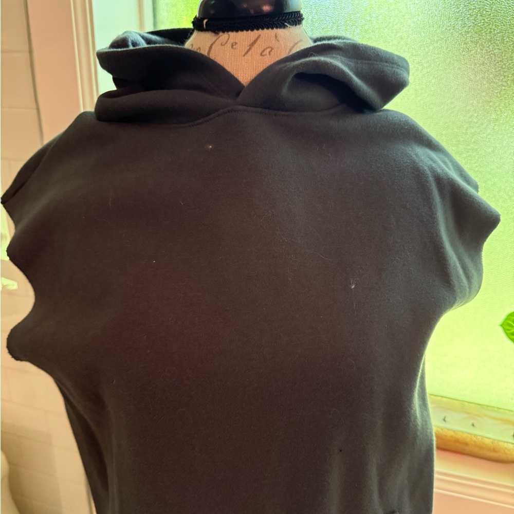 art class Black Sleeveless Hoodie Top